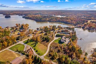 2005 Marina Pointe Drive, Salisbury, NC 28146