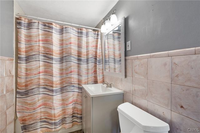 418 Clarence Avenue, Syracuse, NY 13205