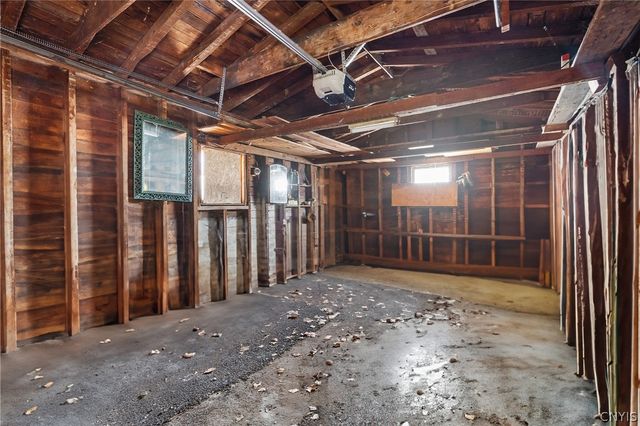 418 Clarence Avenue, Syracuse, NY 13205