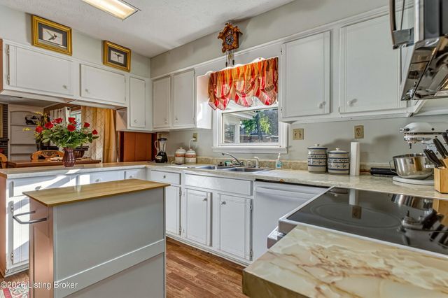 175 Blue Bird Dr, Shelbyville, KY 40065