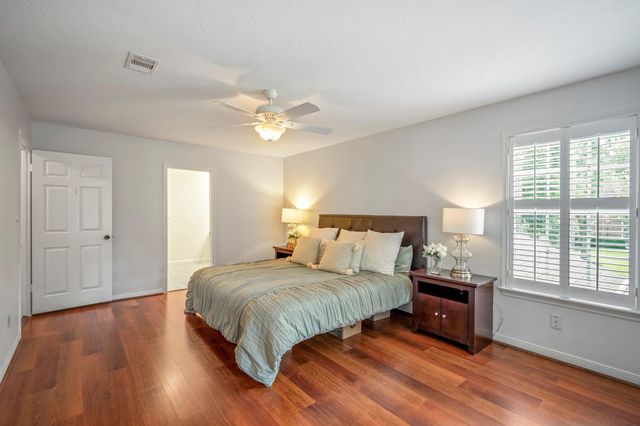17122 Yeoman Way, Crosby, TX 77532