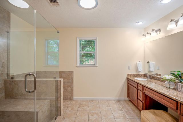17122 Yeoman Way, Crosby, TX 77532
