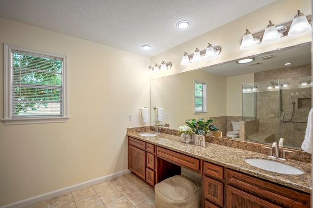 17122 Yeoman Way, Crosby, TX 77532