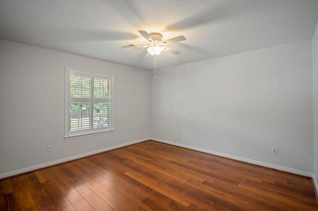 17122 Yeoman Way, Crosby, TX 77532