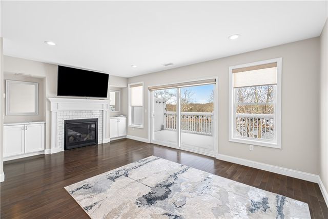 3800 Post Road 4, Warwick, RI 02886