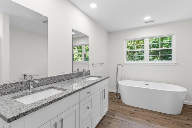 5738 Hickory Fork RD, Gloucester, VA 23061