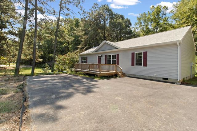 5738 Hickory Fork RD, Gloucester, VA 23061