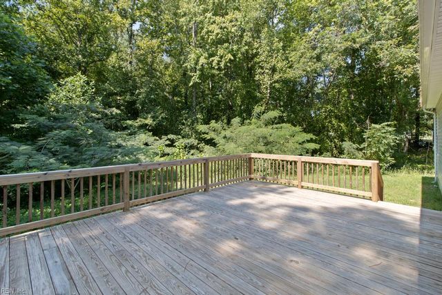 5738 Hickory Fork RD, Gloucester, VA 23061