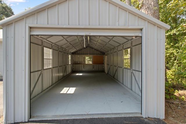 5738 Hickory Fork RD, Gloucester, VA 23061