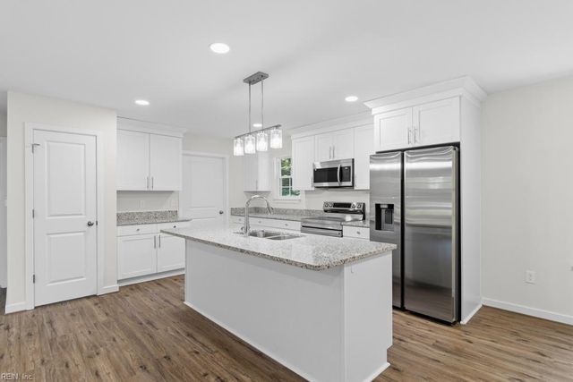 5738 Hickory Fork RD, Gloucester, VA 23061