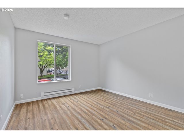 10356 Sw TRAPPER Ter, Beaverton, OR 97008