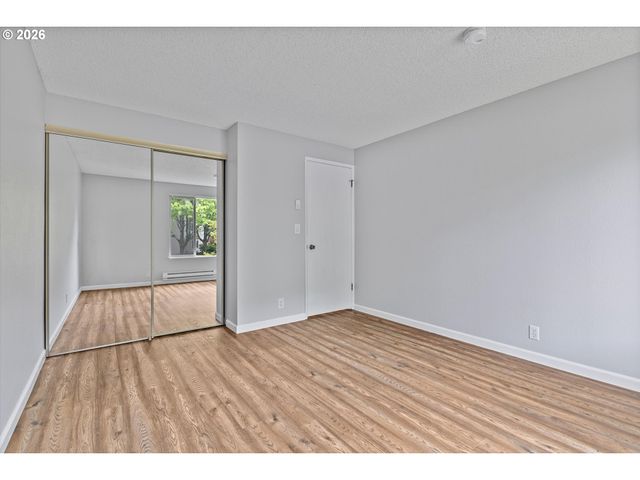 10356 Sw TRAPPER Ter, Beaverton, OR 97008