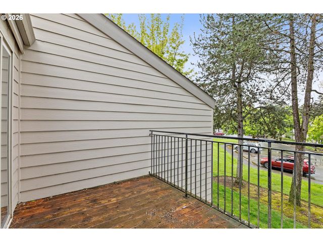 10356 Sw TRAPPER Ter, Beaverton, OR 97008