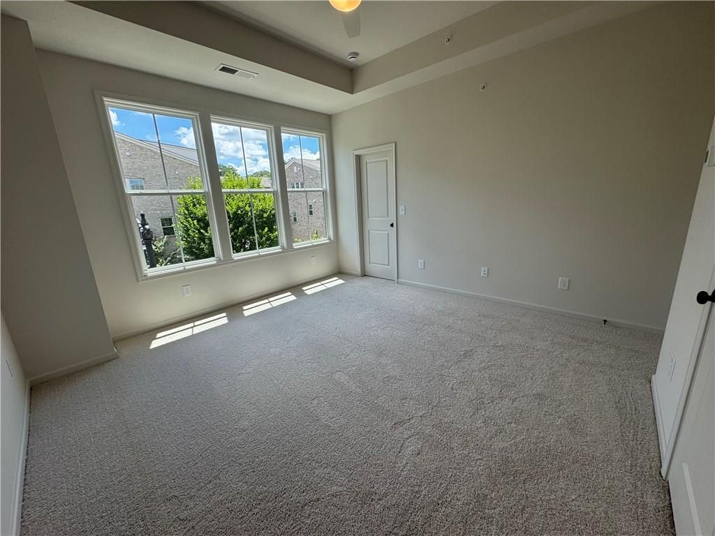 Image 12 of property listing at 440 Argosy Park Circle 16, Alpharetta, GA 30005