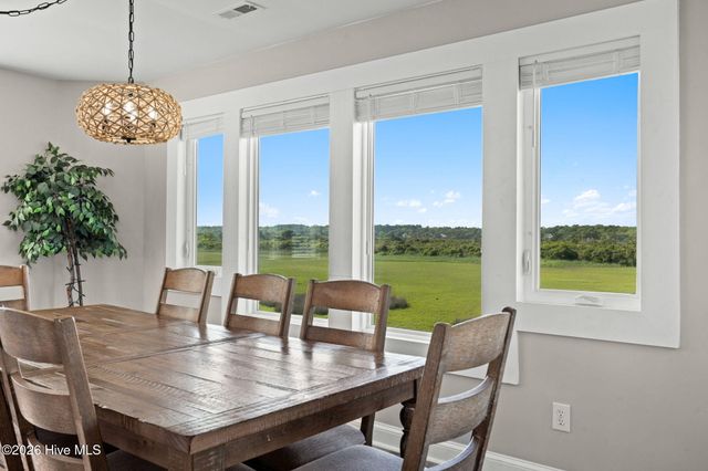598 Ocean Boulevard W, Holden Beach, NC 28462