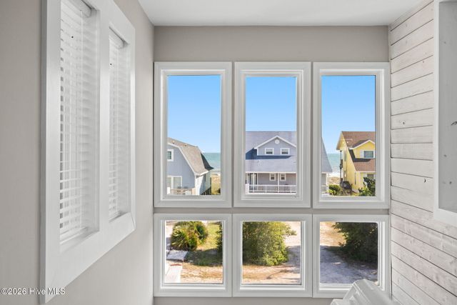 598 Ocean Boulevard W, Holden Beach, NC 28462