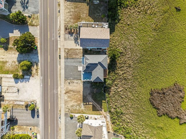 598 Ocean Boulevard W, Holden Beach, NC 28462