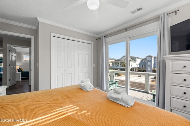 598 Ocean Boulevard W, Holden Beach, NC 28462