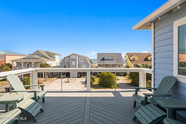 598 Ocean Boulevard W, Holden Beach, NC 28462