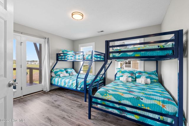 598 Ocean Boulevard W, Holden Beach, NC 28462