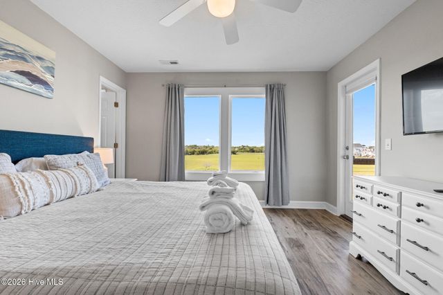 598 Ocean Boulevard W, Holden Beach, NC 28462