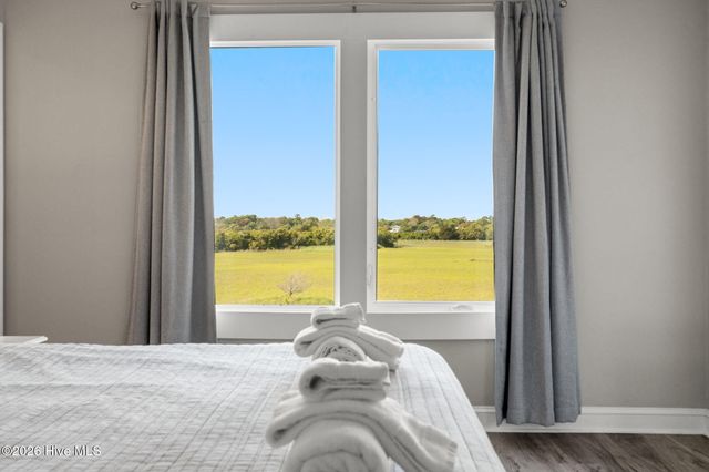 598 Ocean Boulevard W, Holden Beach, NC 28462