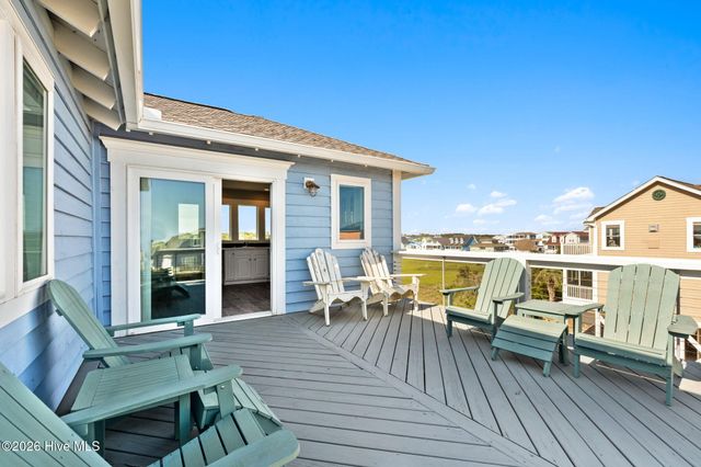 598 Ocean Boulevard W, Holden Beach, NC 28462