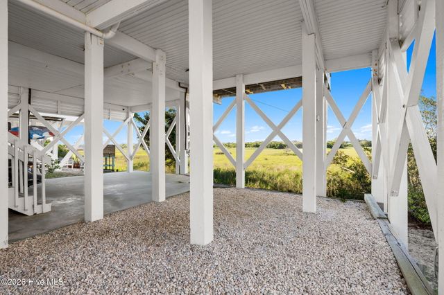 598 Ocean Boulevard W, Holden Beach, NC 28462