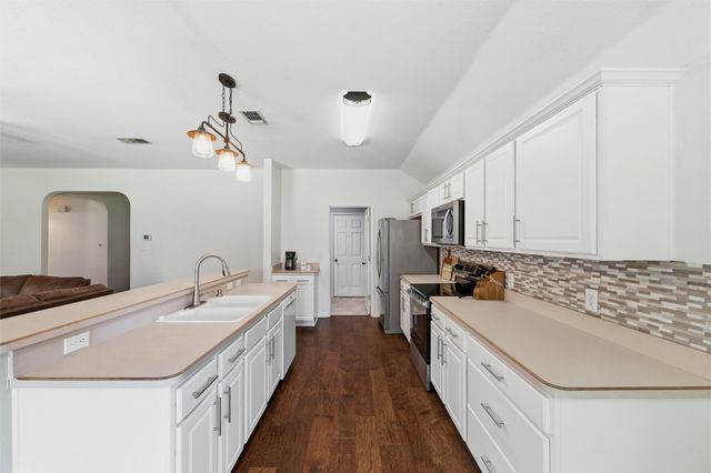 348 Meador Lane, Burleson, TX 76028