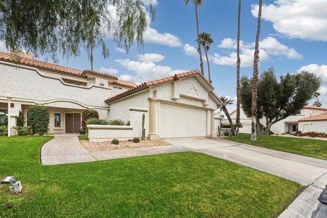 223 Desert Falls Drive E, Palm Desert, CA 92211