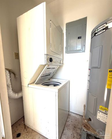 3202 Redwood Ln D, Gulf Breeze, FL 32563