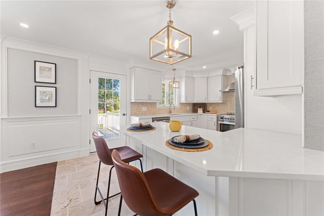 4 Shore Road, Westerly, RI 02891