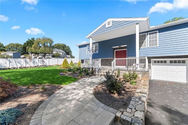 4 Shore Road, Westerly, RI 02891