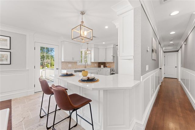 4 Shore Road, Westerly, RI 02891