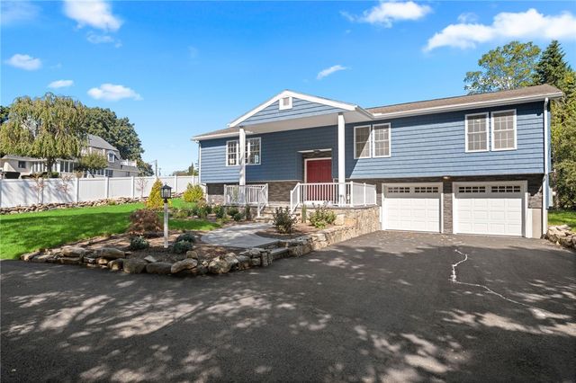 4 Shore Road, Westerly, RI 02891