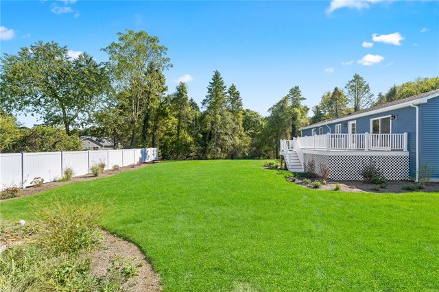 4 Shore Road, Westerly, RI 02891