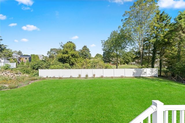 4 Shore Road, Westerly, RI 02891