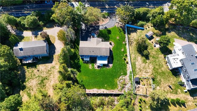 4 Shore Road, Westerly, RI 02891