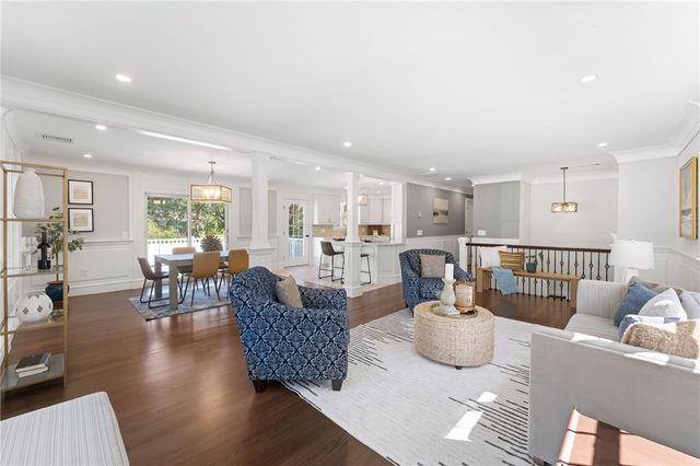 4 Shore Road, Westerly, RI 02891