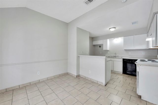 6110 W Mount Houston Road C, Houston, TX 77088