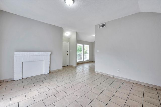 6110 W Mount Houston Road C, Houston, TX 77088