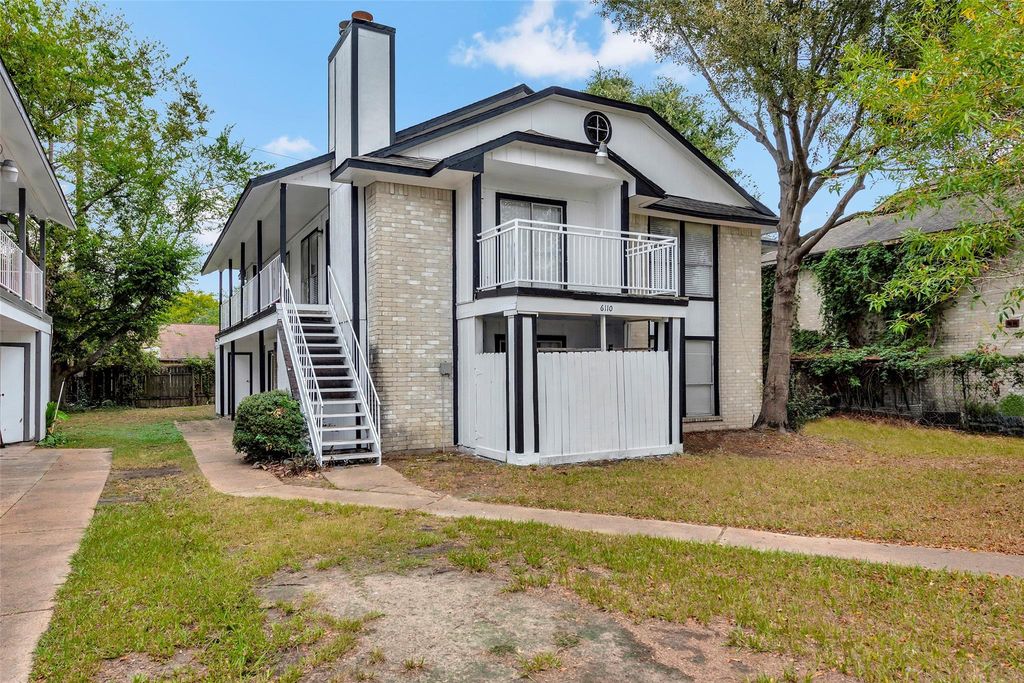 6110 W Mount Houston Road C, Houston, TX 77088
