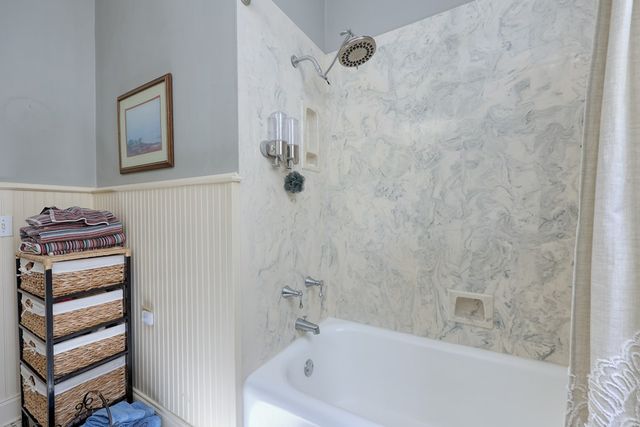 1007 4th Avenue, West Point, GA 31833