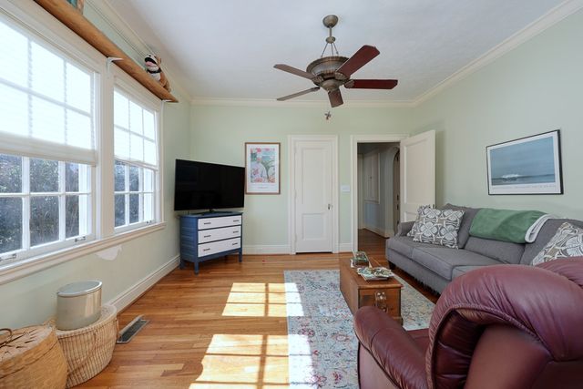 1007 4th Avenue, West Point, GA 31833