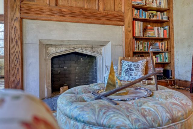 1007 4th Avenue, West Point, GA 31833