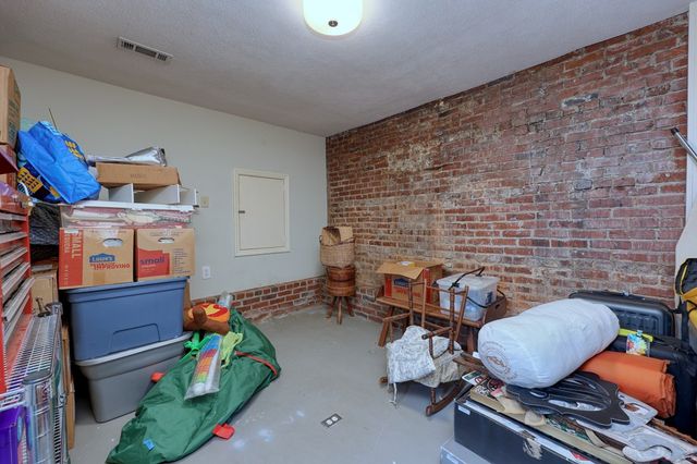 1007 4th Avenue, West Point, GA 31833