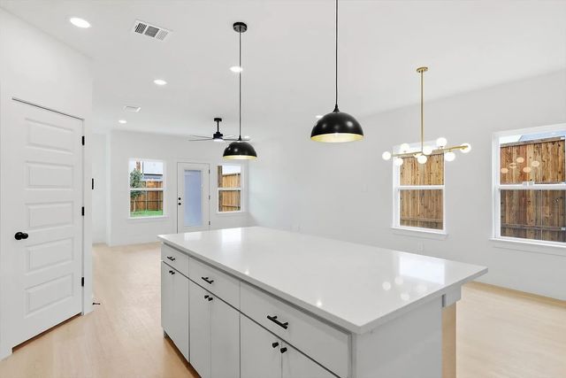 2501 Merlin Street, Dallas, TX 75215
