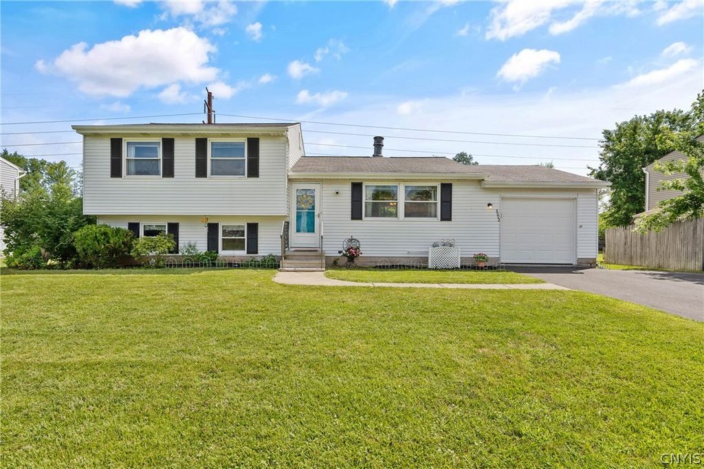8092 Pickett Lane, Cicero, NY 13039