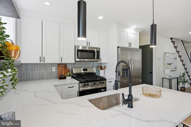 1128 E UPSAL ST, Philadelphia, PA 19150