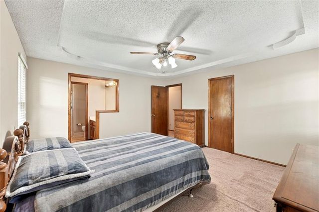 16513 E 51st St Court S, Independence, MO 64055